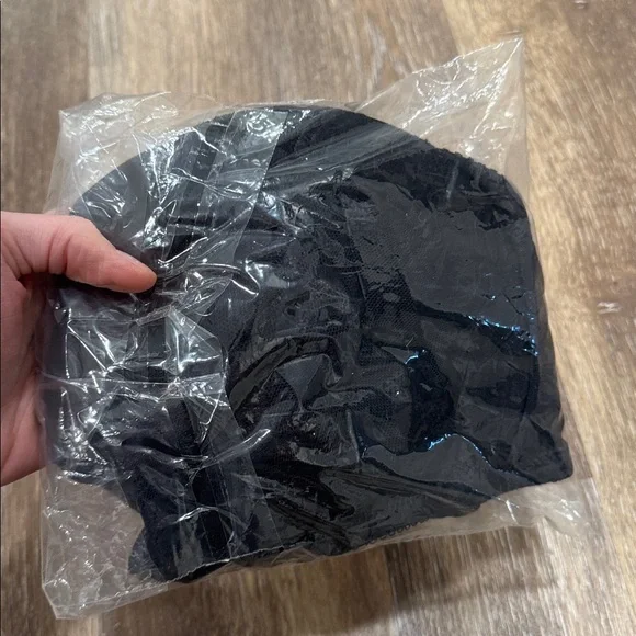 NWT, Wacoal- The Awareness bra, (size 44DD), black - Picture 7 of 7